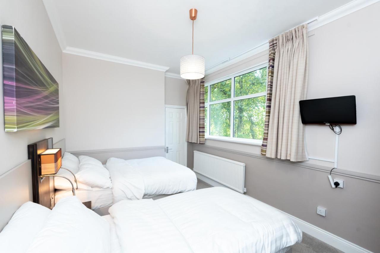 Uno Hotel Heathrow Windsor Slough Buitenkant foto