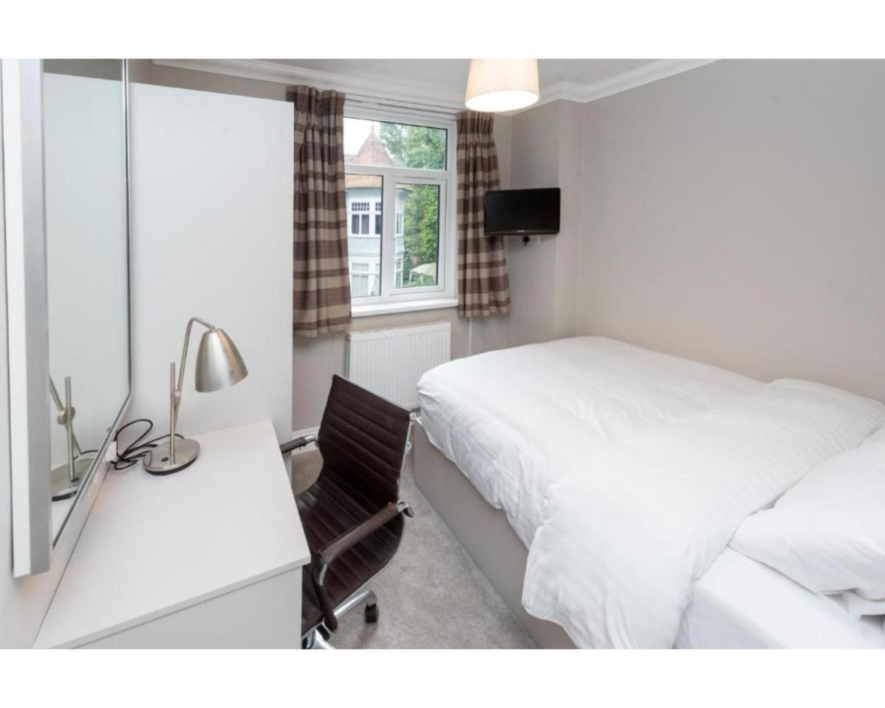 Uno Hotel Heathrow Windsor Slough Kamer foto